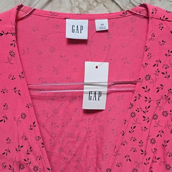 GAP | Wrap Around Blouse | 3/4 Sleeve | Pink | Size XS | NWT - Picture 4 of 8